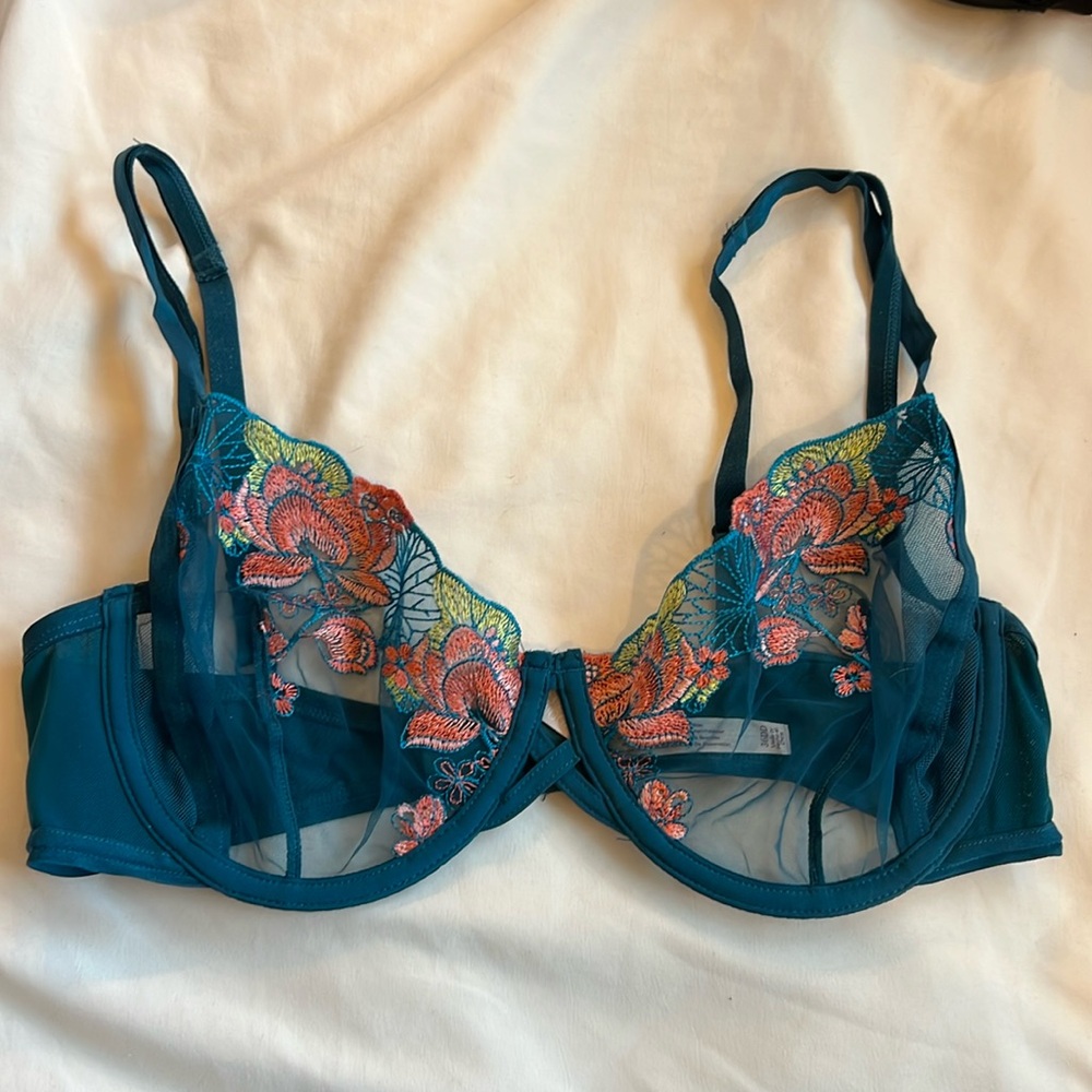 Balconette bra